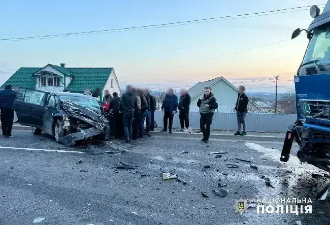 Наслідки ДТП поблизу Чернівців