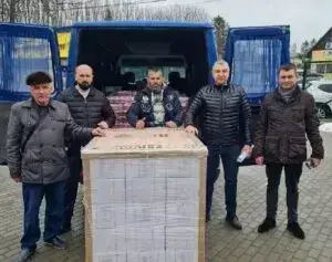 Волонтери