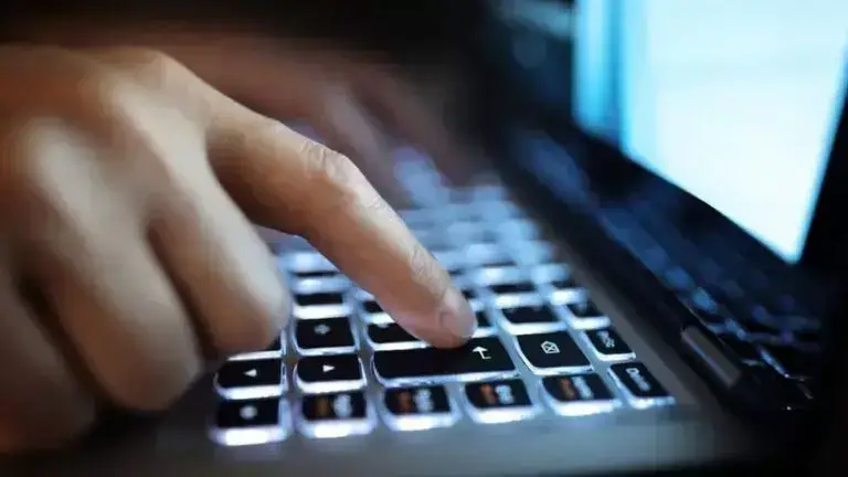 За зберігання матеріалів з дитячою порнографією судитимуть 43-річного чернівчанина