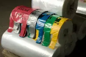 Брендированные пакеты: незаменимый атрибут малого и среднего бизнеса