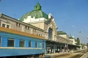 Чернівецький залізничний вокзал / Фото: Главком