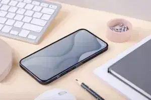 10 функцій, які потрібно встановити на iPhone 14 Pro Max / Фото: фрипик freepik.com