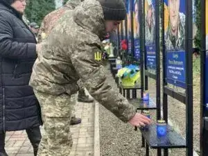 Алея Слави загиблим героям у Кіцмані / Фото: Чернівецька обласна рада