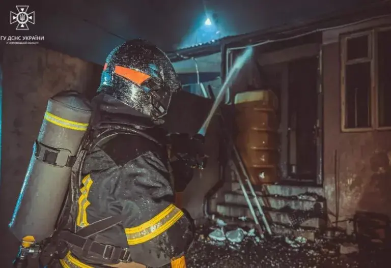 Ліквідація пожежі у Чернівцях