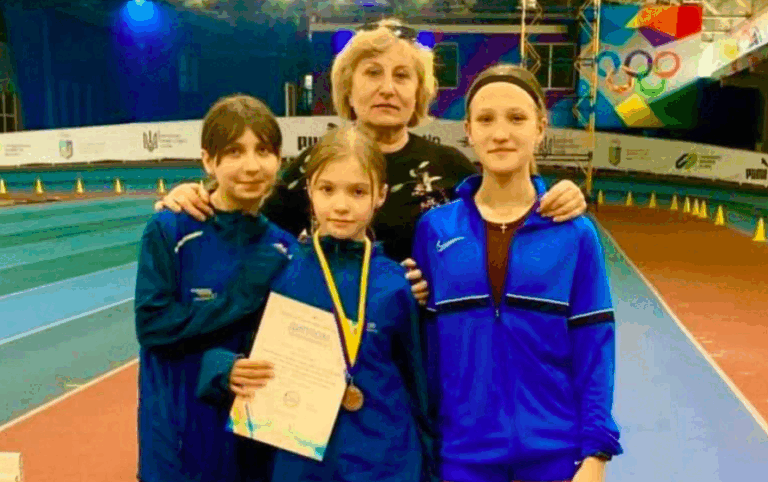 Юлія Олійник з тренеркою Ячнюк Іриною