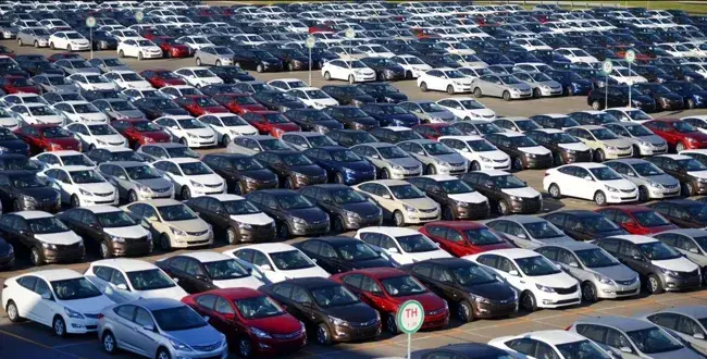 Автобазар: почему стоит выбрать б/у авто из Европы и США в Украине?