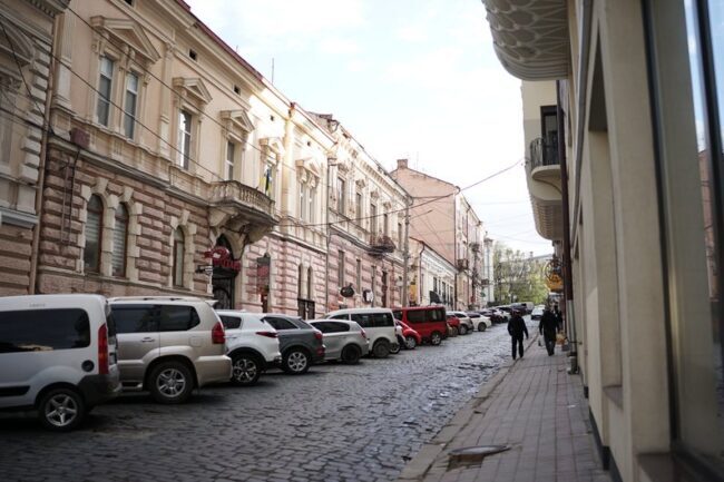 Вул. Заньковецької у Чернівцях