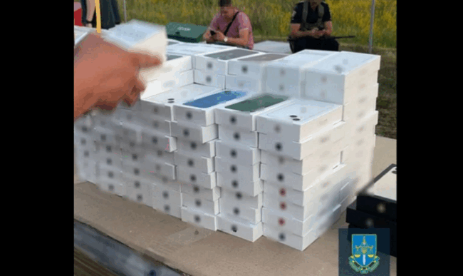 Виявлена контрабандна техніка Apple