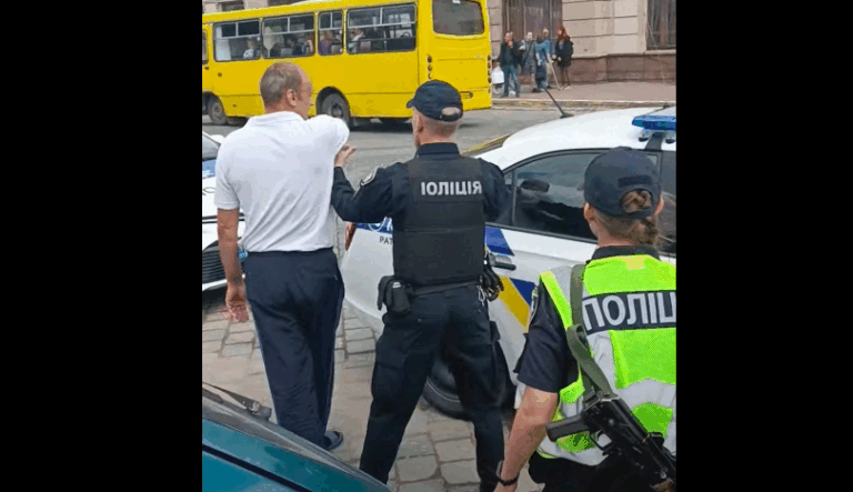 Фото з місця інциденту