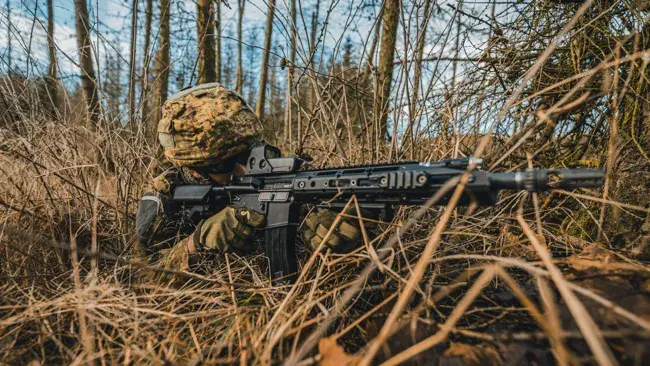 Новітні оптичні прилади для військових підвищують точність стрільби