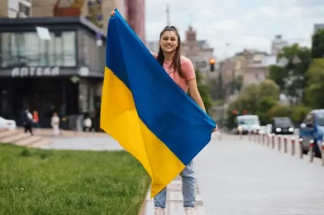 З Днем Державного прапора України 2024: красиві привітання