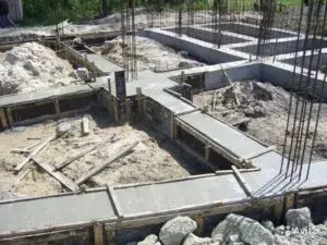 Чому в інтернеті шукають послугу «фундамент під ключ ціна»