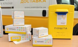 На Буковині "Укрпошта" видає ліки жителям сіл