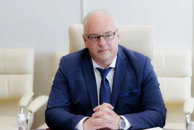 Паун Роговей