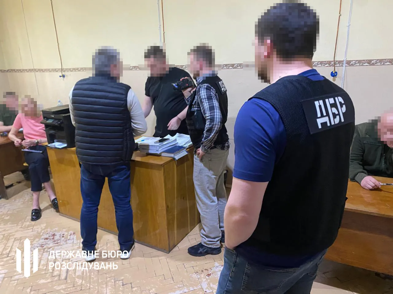 На Буковині глава ВЛК за 10 тисяч доларів підписував "липові" довідки
