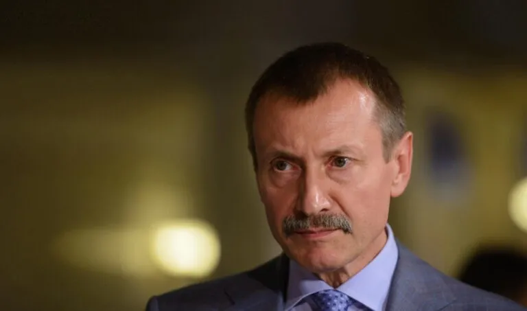 Екс-глава Чернівецької ОДА Михайло Папієв