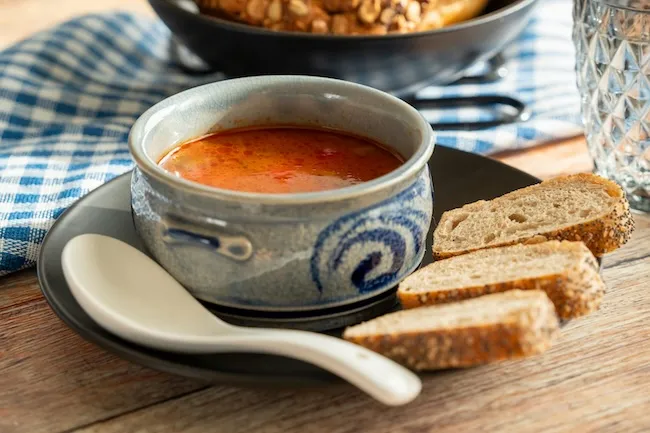 Как приготовить солянку сборную мясную по-домашнему