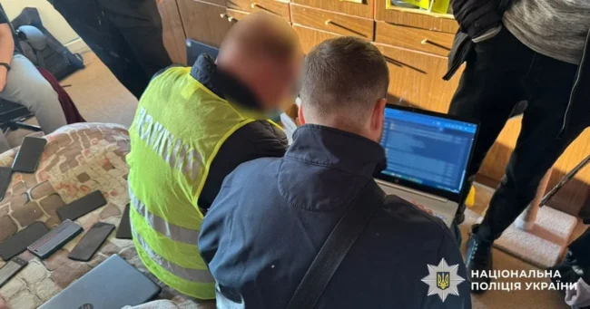 У Чернівцях педагог "мінував" школи