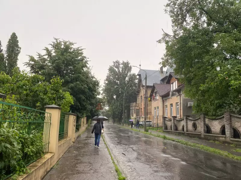 Чернівці затопило від сильної зливи Чернівці затопило від сильної зливи