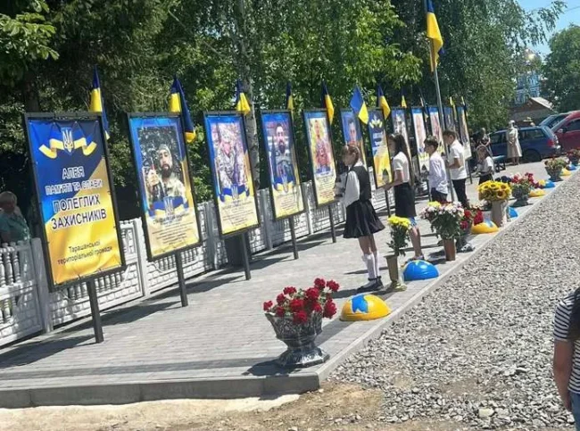 Меморіальні алеї на Буковині