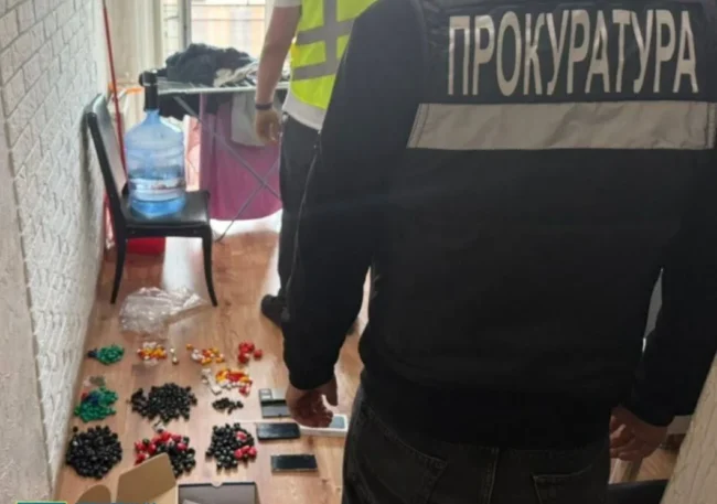 У Чернівцях викрили онлайн-магазин наркотиків