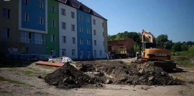 На Буковині будують житло для переселенців