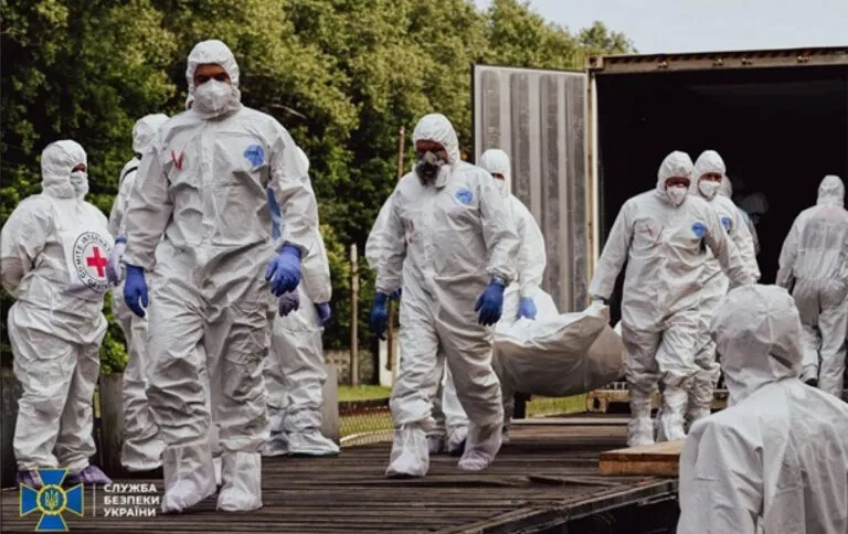 До Чернівців привезуть 250 тіл полеглих воїнів для ідентифікації