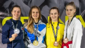 Студентка ЧНУ виборола золото і срібло на Кубку України з комбат дзю-дзюцу