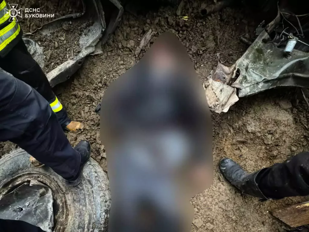 Смертельна ДТП на Буковині Фото з місця події, оприлюднене ДСНС