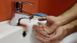 В суботу частина Чернівців залишиться без води через аварію