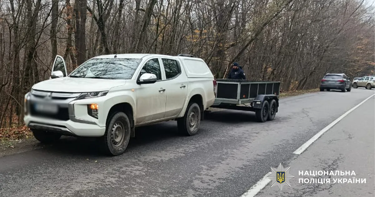 Авто врізалось в мопед, водійку госпіталізовано