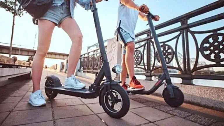 У Чернівцях планують заборонити самокати 