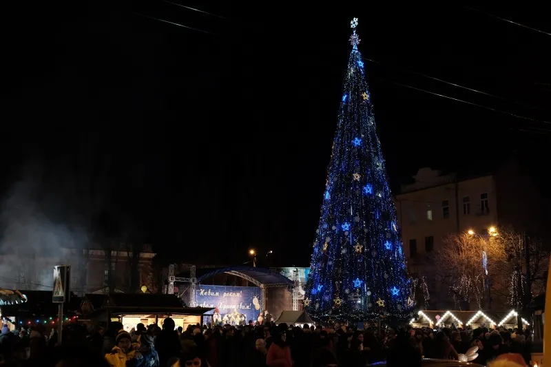 Ялинка в Чернівцях, 2016 рік
