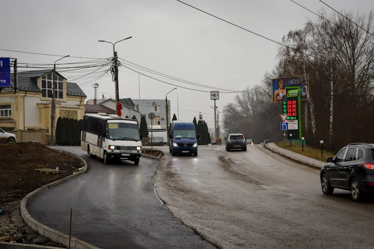 Чернівчани обурені жахливим благоустроєм біля нового ТЦ «Bukovyna Mall» (Фото)