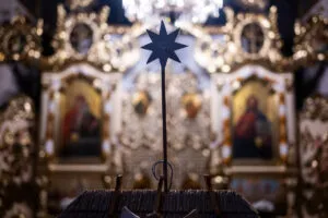 Розклад різдвяних літургій у храмах Чернівців: коли йти на службу Божу 