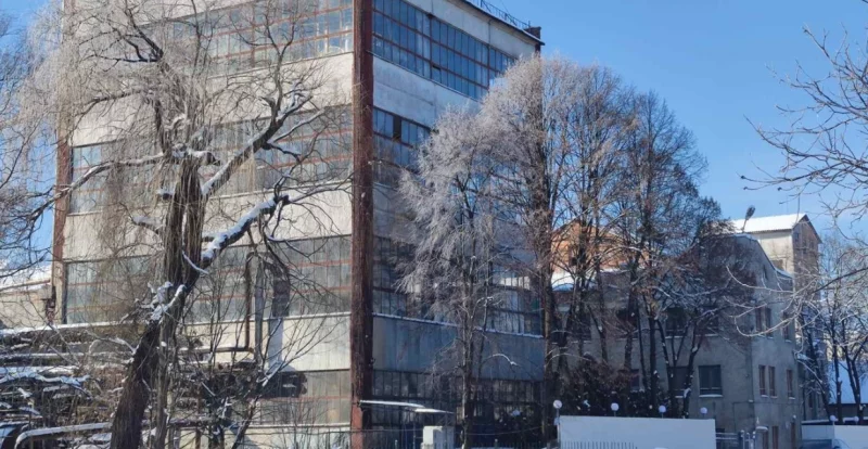 Суд дозволив обшуки на підприємствах, які «отруюють» річку Совиця та повітря у Чернівцях
