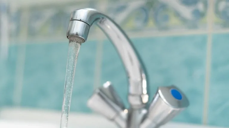 Частина Чернівців знову буде без води до вечора