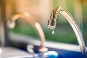 Екстрено відключили воду в частині Чернівців