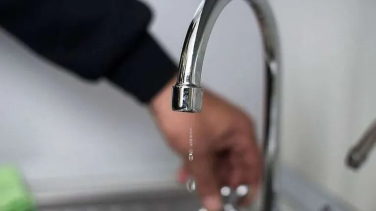 В частині Чернівців екстрено відключили воду