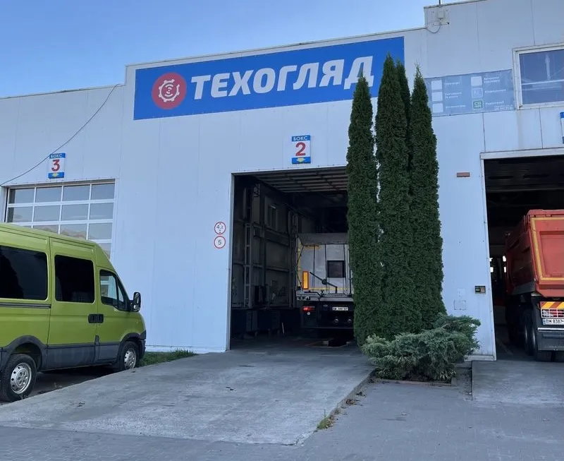 Техогляд службових та корпоративних авто: що важливо знати компаніям