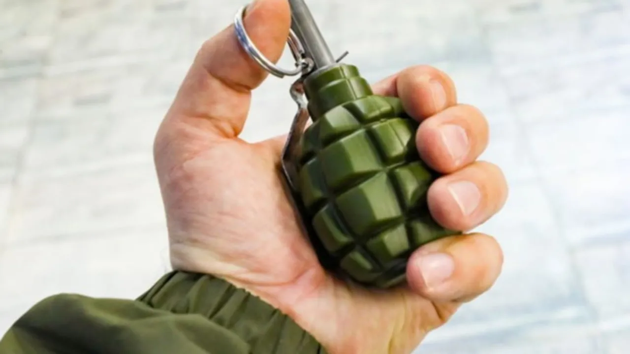 Гранату в тілі військового знайшли на Буковині