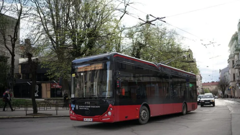 На Великдень тролейбуси у Чернівцях виїдуть на маршрути раніше