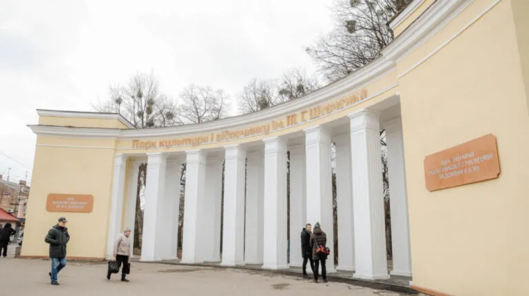 Понад 40 камер спостереження встановили у парках Чернівців