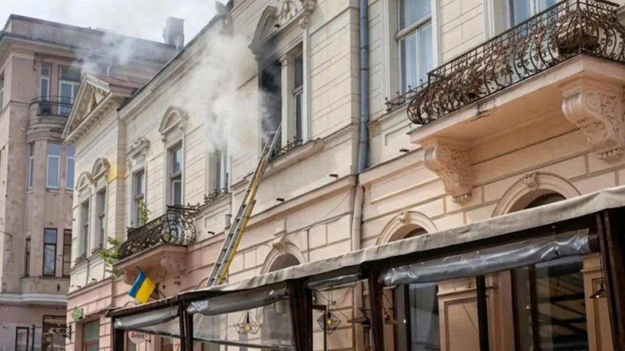Пожежа спалахнула у житловому будинку в Чернівцях