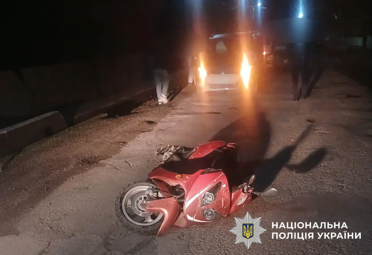П’яний водій збив мотоцикліста на Чернівеччині, чоловік в реанімації