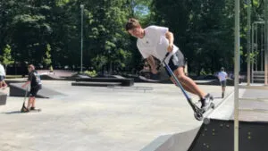 У Чернівцях розпочали ремонт скейтмайданчика в парку імені Тараса Шевченка