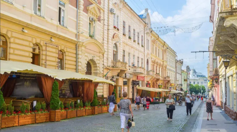 Центр Чернівців перекриють на кілька днів: терміни та причина