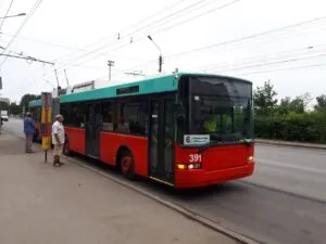 Тролейбус №8 у Чернівцях: розклад на будні й вихідні, зупинки, інтервали