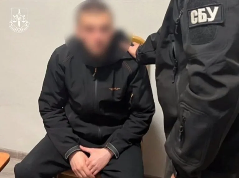 Знімав аеропорт і рахував ешелони зі зброєю: на Буковині винесли вирок агенту фсб