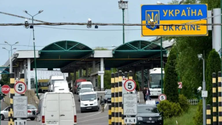 На пунктах пропуску Буковини облаштують 20 укриттів
